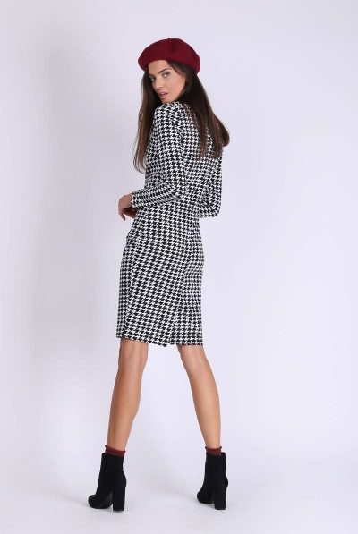 BACK HOUNDSTOOTH