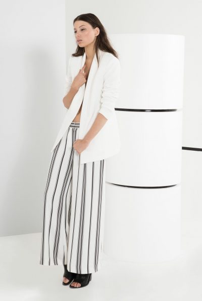 Cameo Hideaway Blazer in White