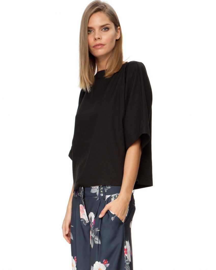 Cameo "The Pursuit" Top